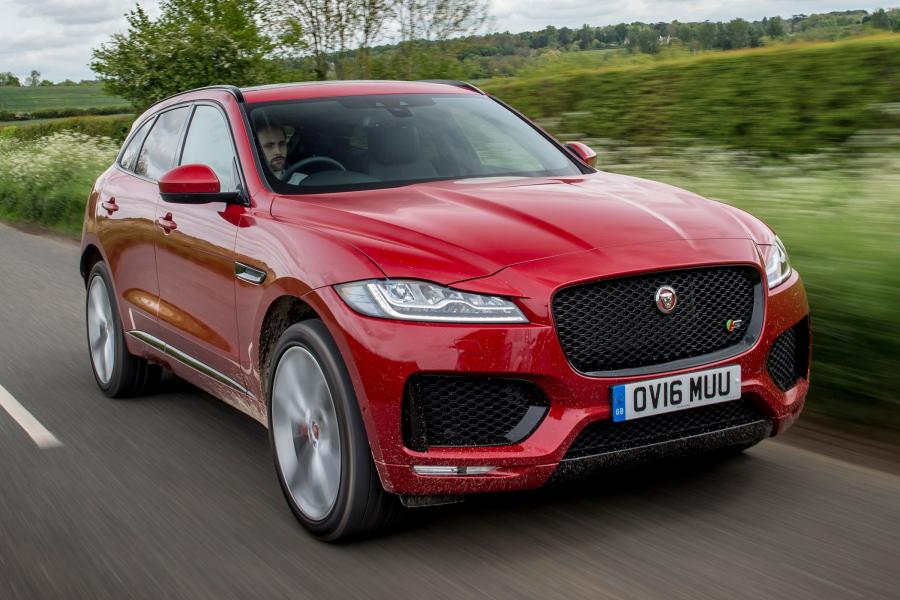  Jaguar F-Pace S 30d AWD 2016 года  (UK) (фото 25 из 30)
